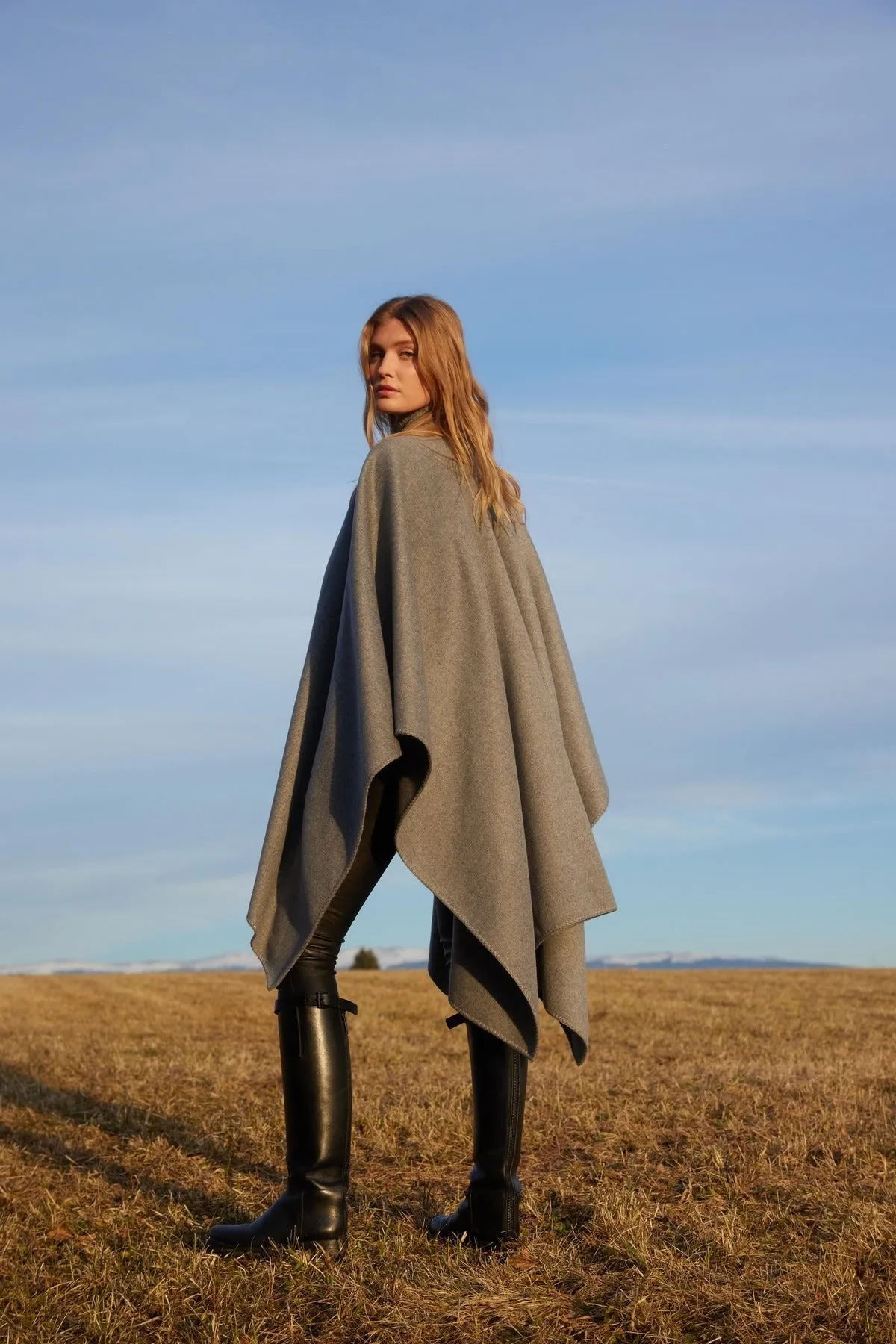   Beryll Cashmere Cape | Gray