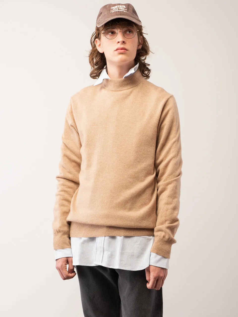 Men Mockneck Sweater_Camel